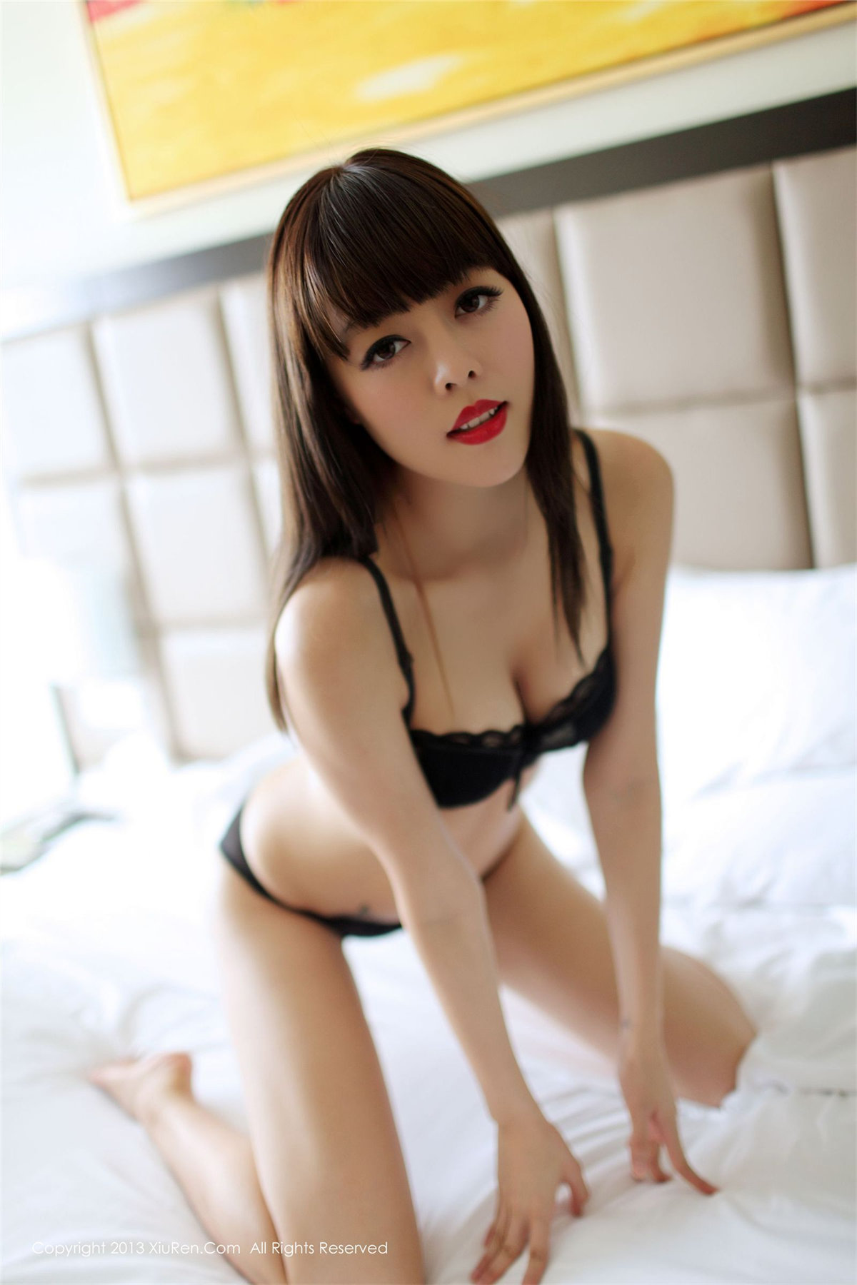 [XiuRen秀人网] 2013.09.05 NO.001 Viki性感内衣写真