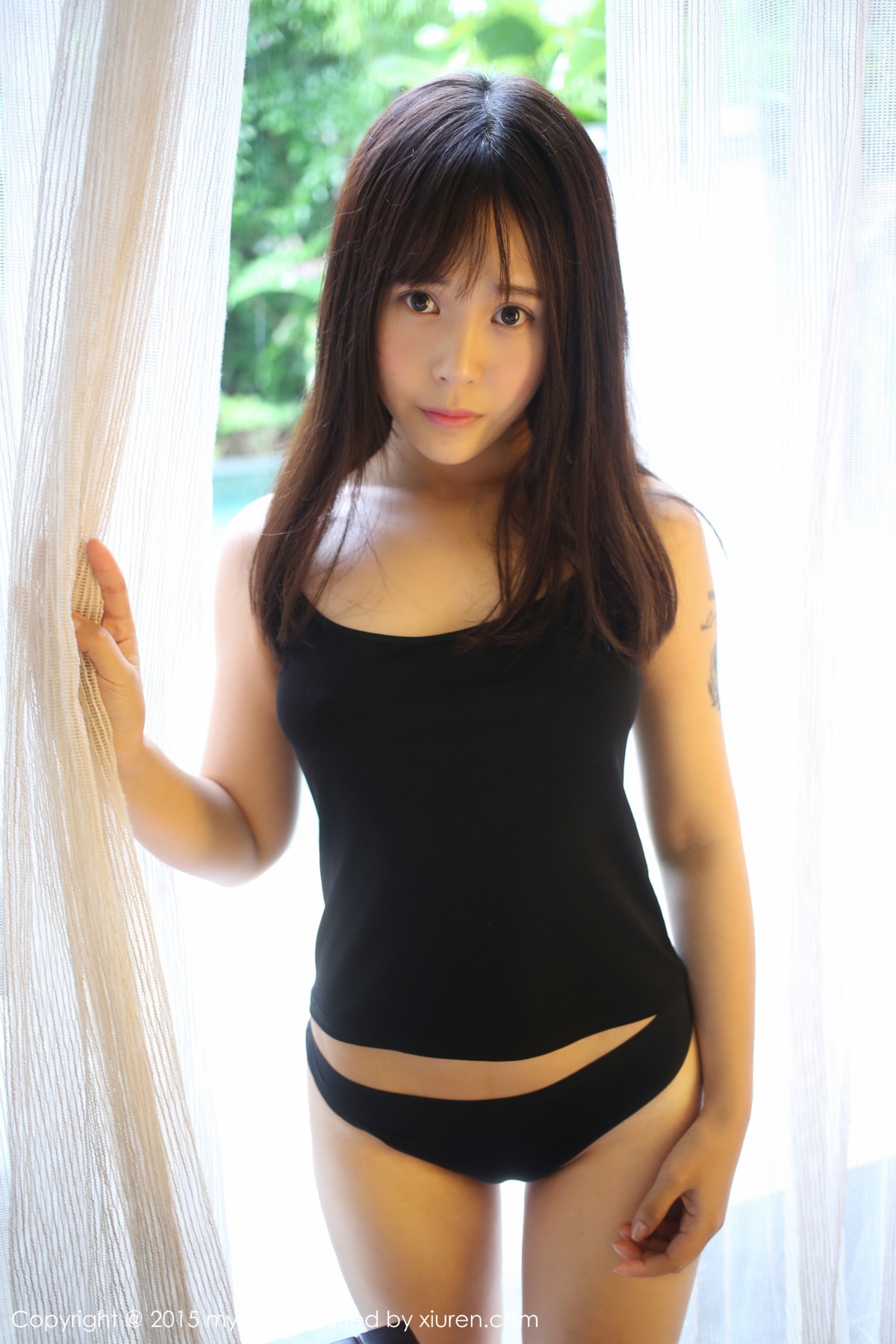 [MyGirl美媛馆] VOL.173 Evelyn艾莉花色旗袍白丝美腿性感写真 [93+1P]