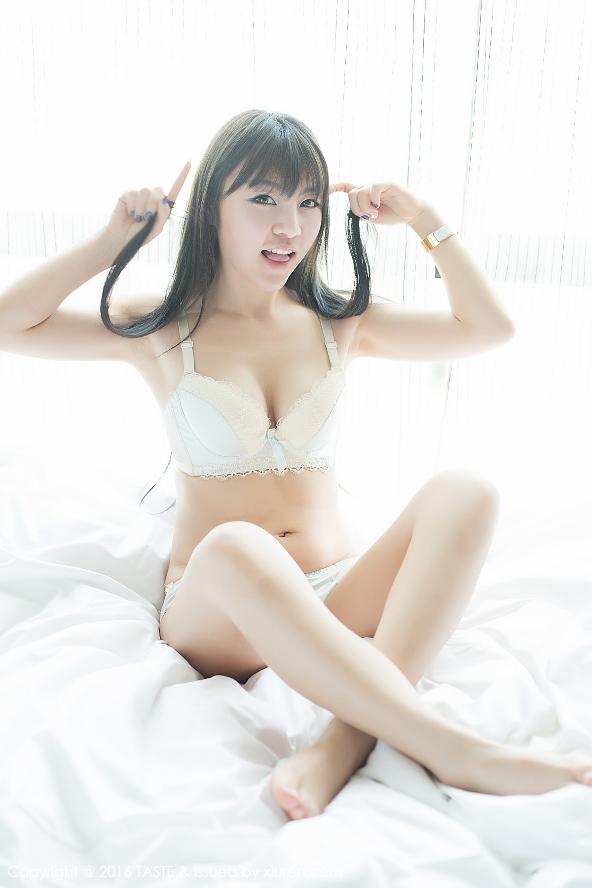 [TASTE顽味生活] Vol.022 selina_王玥晨居家私房内衣白嫩肌肤性感写真 [67+1P]