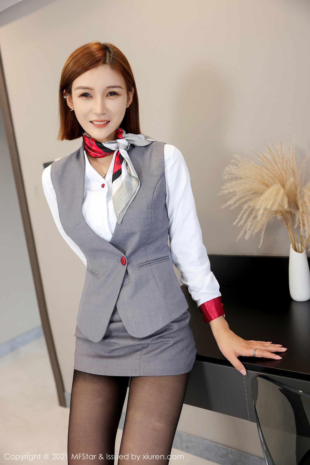 [MFStar模范学院] 2021.11.16 VOL.539 王蜜 制服黑丝